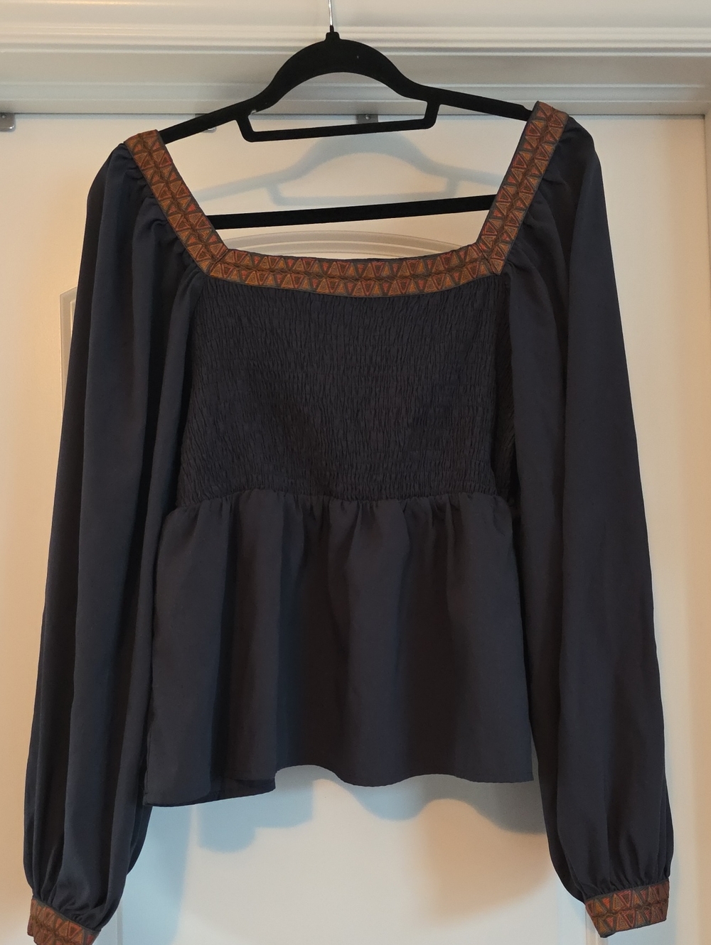 NWOT Strut & Bolt Large Square-Neck Smocked Peasant Top in Dark Navy with Trim - Picture 2 of 7